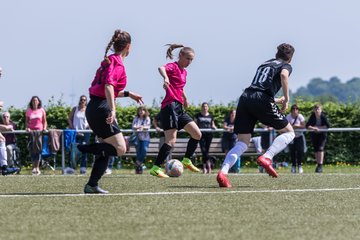 Bild 32 - B-Juniorinnen Pokalfinale SV Henstedt Ulzburg - SG Holstein Sued : 2:0